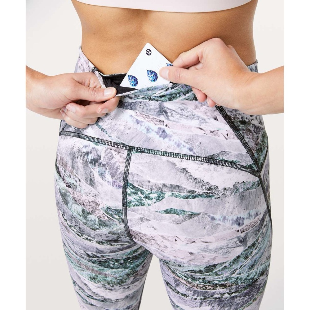 💕 LULULEMON train times pant in springscape multi size 0
